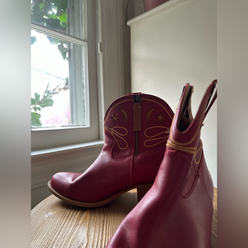 Dingo short cowboy boots